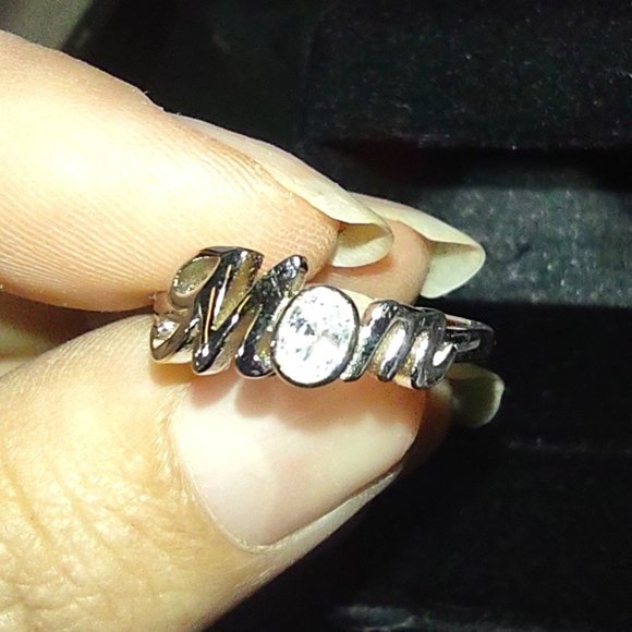 Sterling Silver CZ "Mom" Ring - Picture 2 of 5